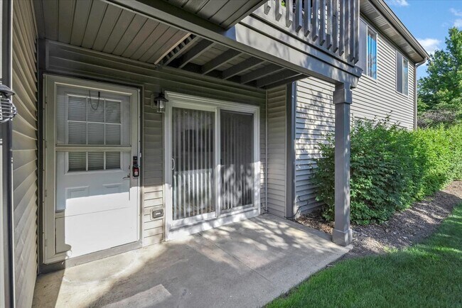 Foto del edificio - 329 Grissom Ct