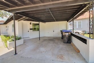 Building Photo - 1618 Indiana Ave