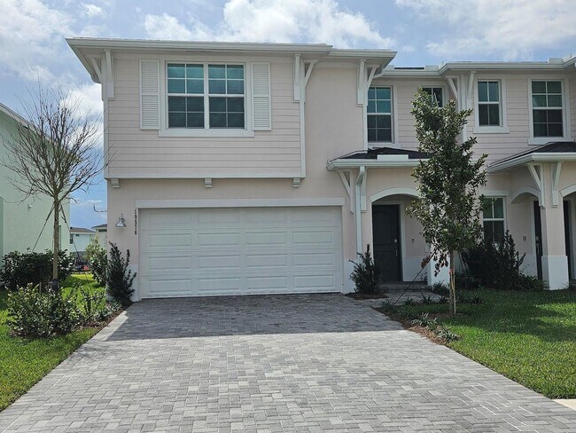 Building Photo - 19576 Whispering Crk Rd