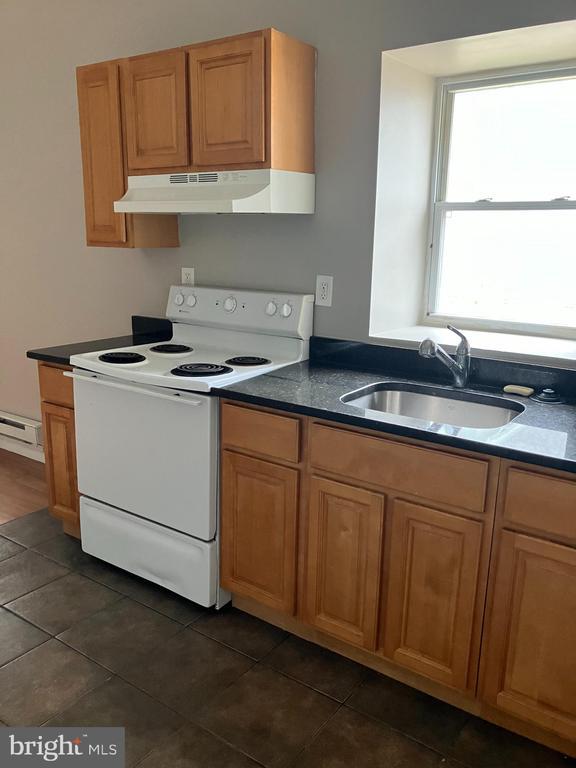 Foto principal - 3163 Frankford Ave
