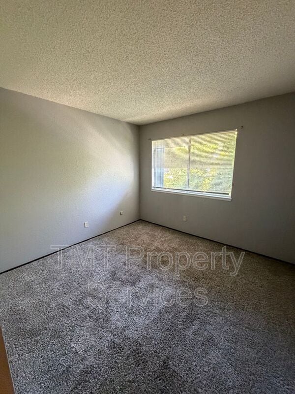 Foto del edificio - 3591 Quail Lakes Dr