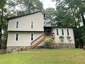 Building Photo - 5085 River Valley Dr