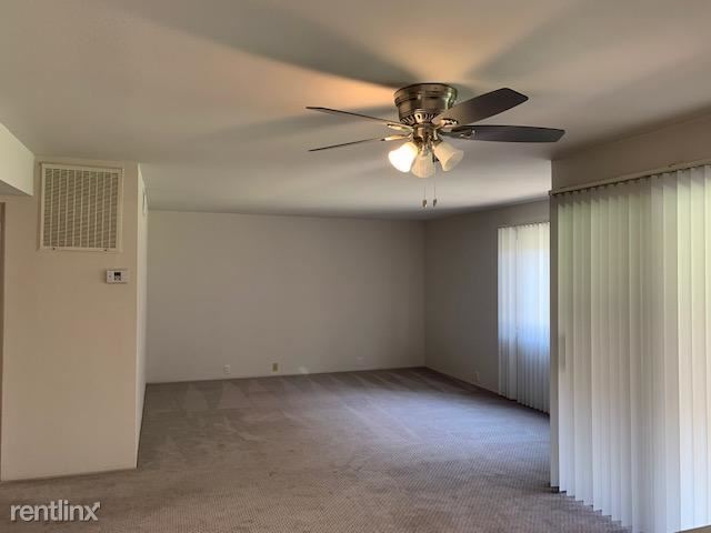 Building Photo - 400 N Sunrise Way