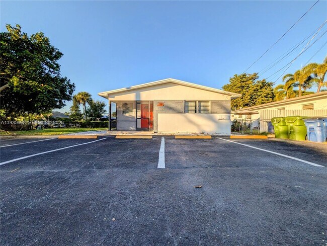 Foto del edificio - 512 SW 7th St