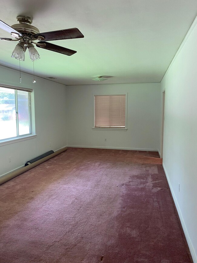 Building Photo - 3106 Adrienne Dr