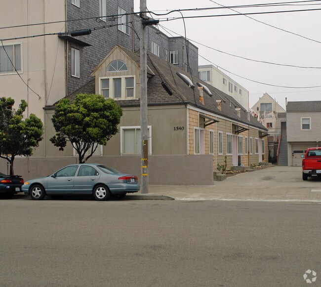 Foto del edificio - Outer Sunset Apartments