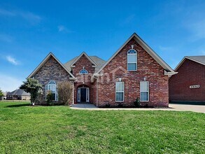 Building Photo - 3021 Community Cir