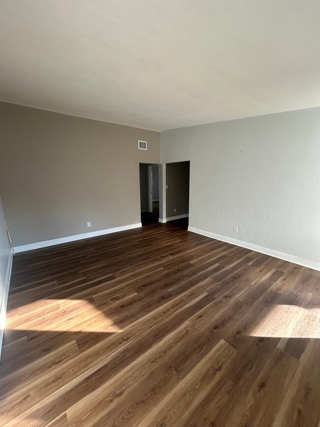 Foto del edificio - 1503 Noble Pl