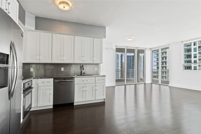 Foto del edificio - 801 Brickell Key Blvd