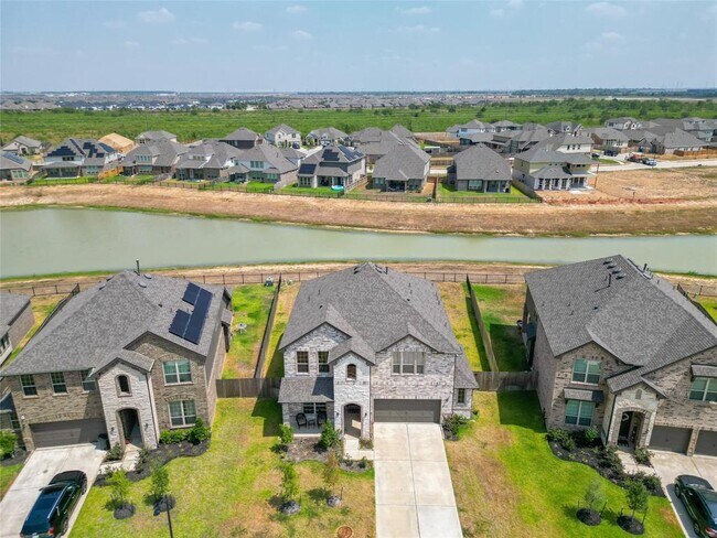 Foto del edificio - 6322 Cambrai Wood Ln