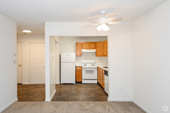 1BR, 1BA - 564SF - Kitchen - Kings Crest Seniors Apartments