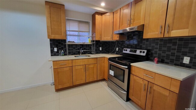 Foto del edificio - 43-36-43160 160th St