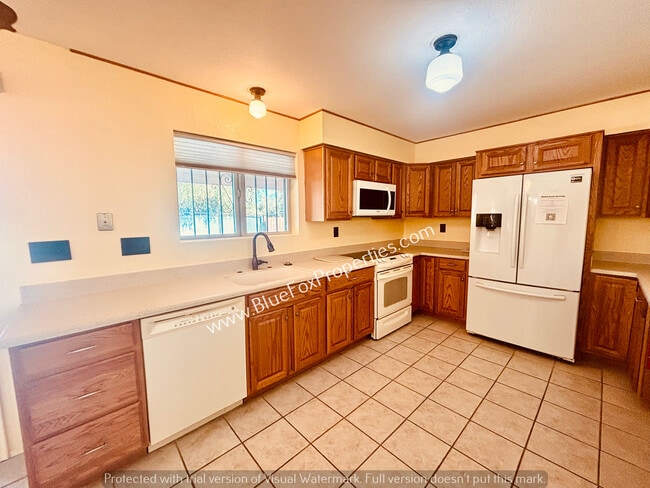 Foto del edificio - 8401 E Stella Rd