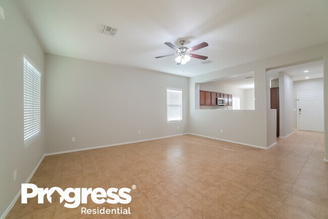 Foto del edificio - 19284 W Woodlands Ave