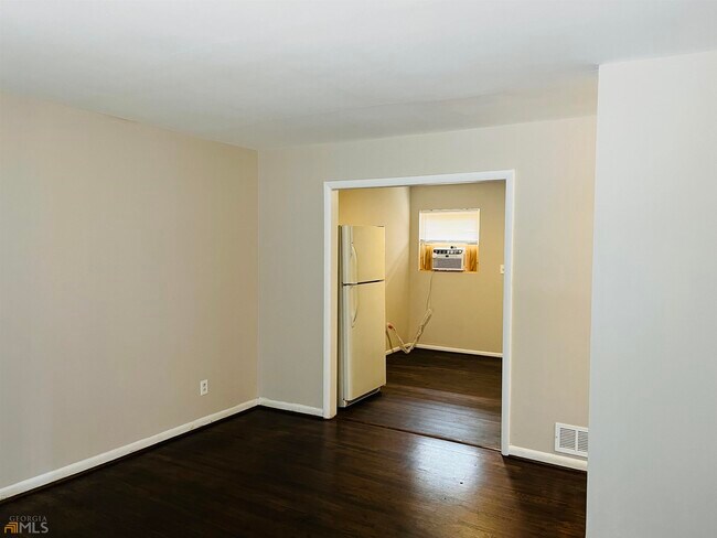 Foto del edificio - 3043 North St