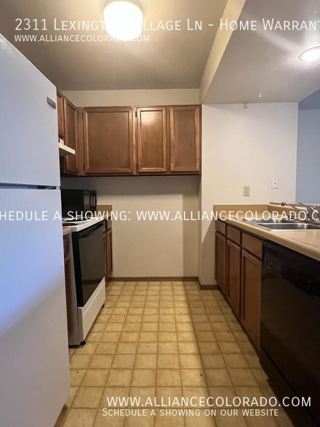 Foto del edificio - 2311 Lexington Village Ln