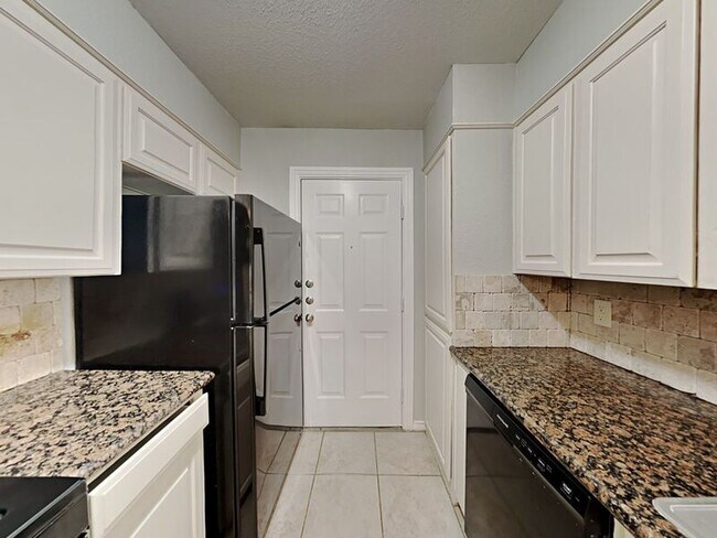 Foto del edificio - 4108 Selene Dr