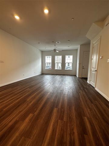 Building Photo - 9939 Hennings St
