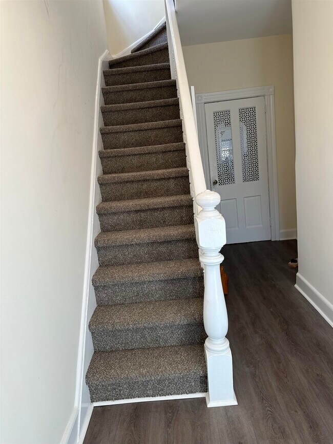 Foto del edificio - 547 Avenue A