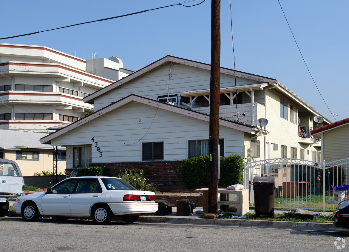 Building Photo - 4383 W 137th St