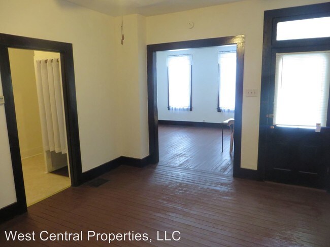 Building Photo - 3 br, 1.5 bath House - 1223 Wall Street