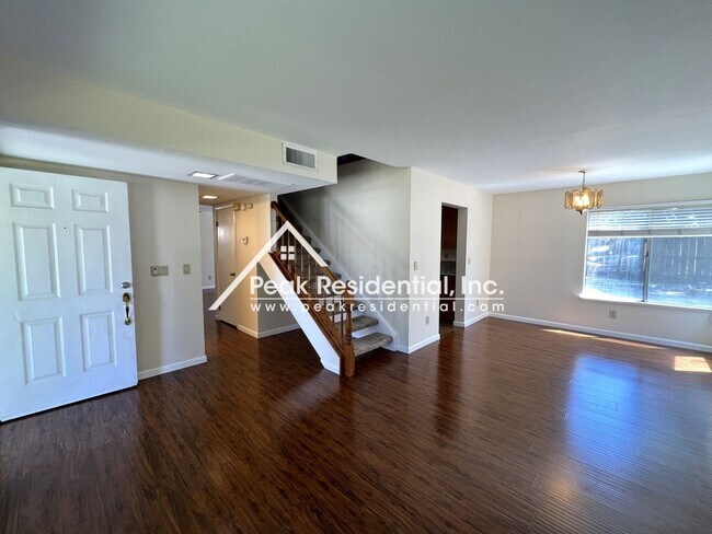 Building Photo - 4 br, 2.5 bath House - 8388 Yermo Wy