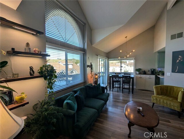 Foto del edificio - 26857 Claudette St