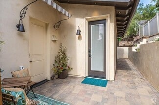 Building Photo - 33801 Via Cascada