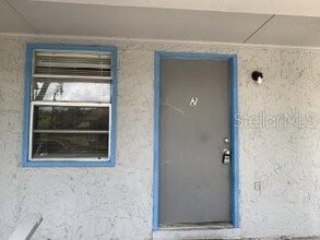 Building Photo - 2430 Tanglewood St