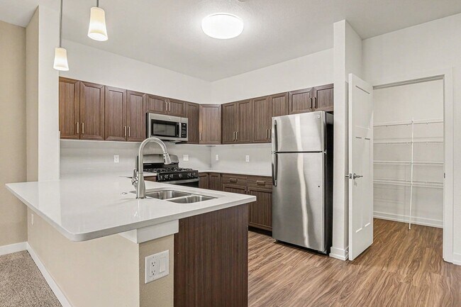 Building Photo - Meadowbrooke Apartment Homes
