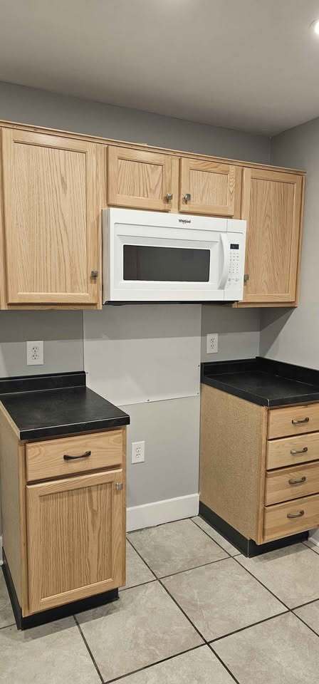 La estufa se ha instalado pero no aparece en la imagen (blanca) - 1348 Ohio Ave