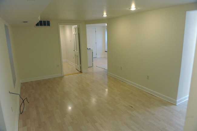 Foto del edificio - 502 W 45th St