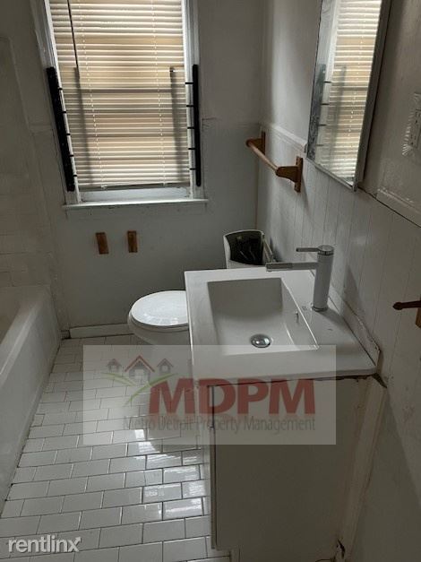 Foto del edificio - 3 br, 1 bath House - 12388 Payton St