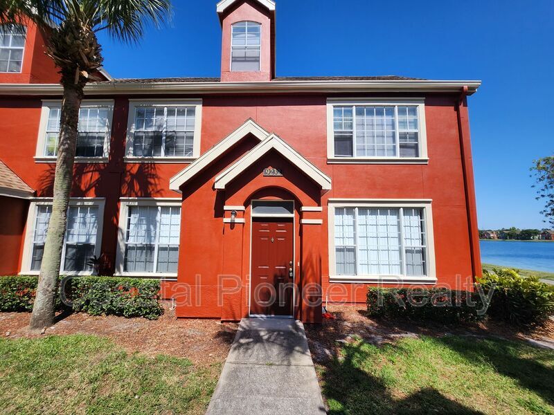 9232 Lake Chase Island Way, Westchase, FL 33626 House Rental in