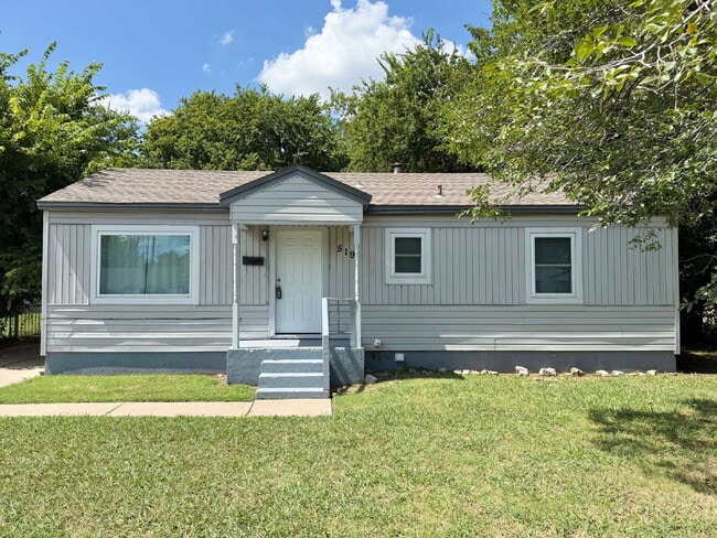 2 Bed, 1 Bath Home - 2 Bed, 1 Bath Home
