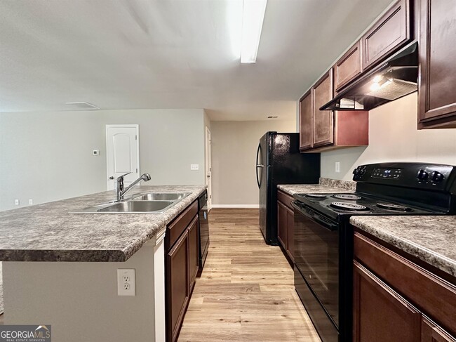 Foto del edificio - 308 Reedell Way