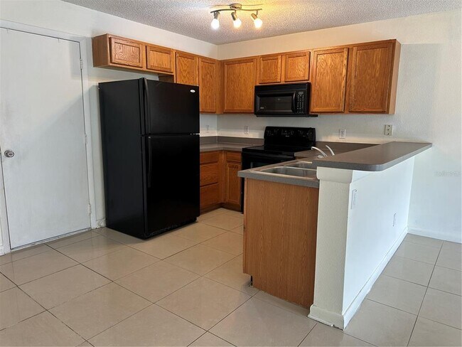 Foto del edificio - 12640 Somerset Oaks St