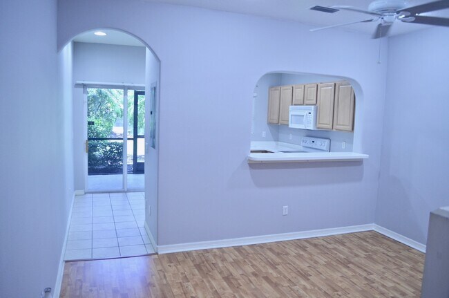 Building Photo - beautiful townhome in Heritage Harbour