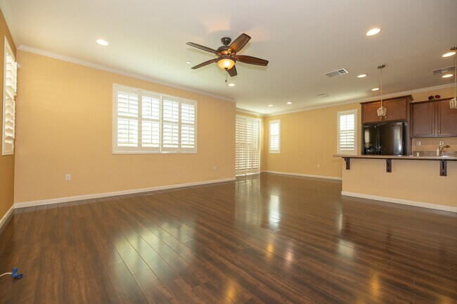 Foto del edificio - 7710 Fennel Pl