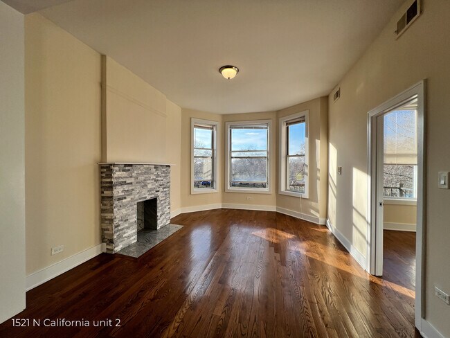 Foto del edificio - 1521 N California Ave