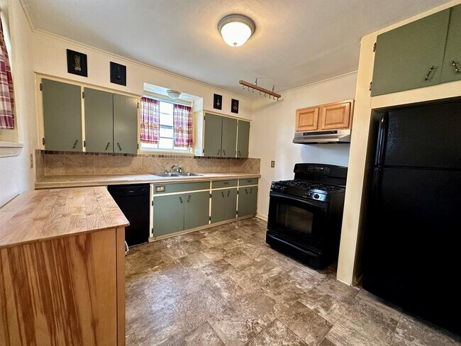 Foto del edificio - 914 W 21st St