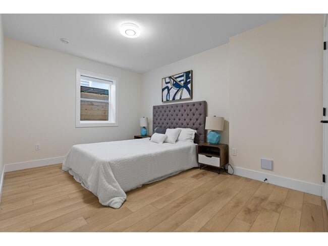 Building Photo - 20162-20182 82 Ave