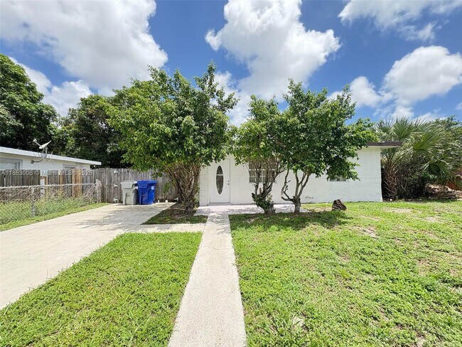 Building Photo - 2443 NW 7th St