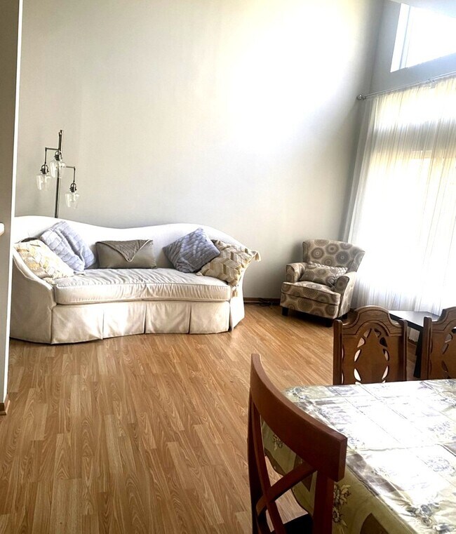 Foto del edificio - 8029 Sierra Woods Ln