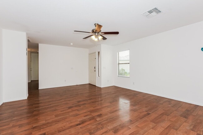 Building Photo - 286 W Santa Gertrudis Trl