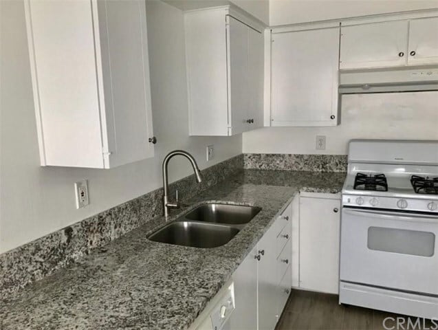 Building Photo - 1241 E Bastanchury Rd