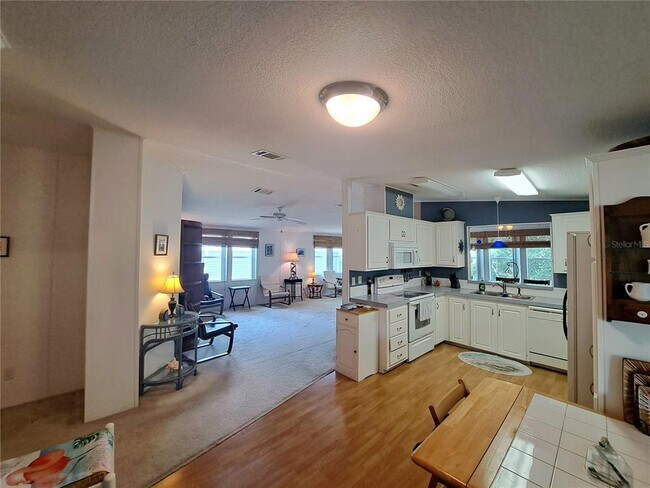 Foto del edificio - 3432 State Rd 580