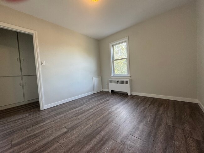 Building Photo - 1 Bedroom 1 Bathroom Apartment!