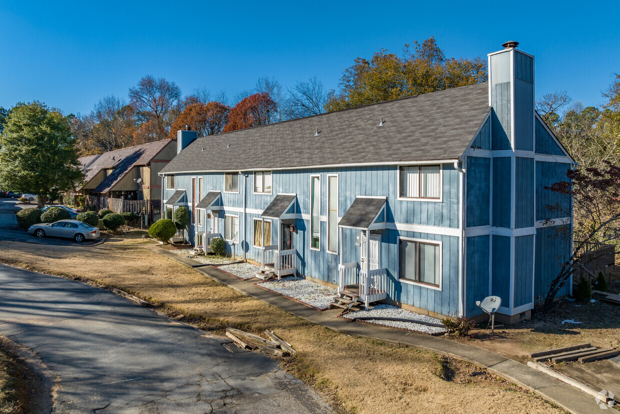 Primary Photo - Tree Creek Condominiums