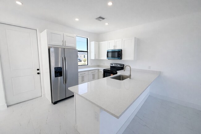 Foto del edificio - 1125-1127 Homer Ave S